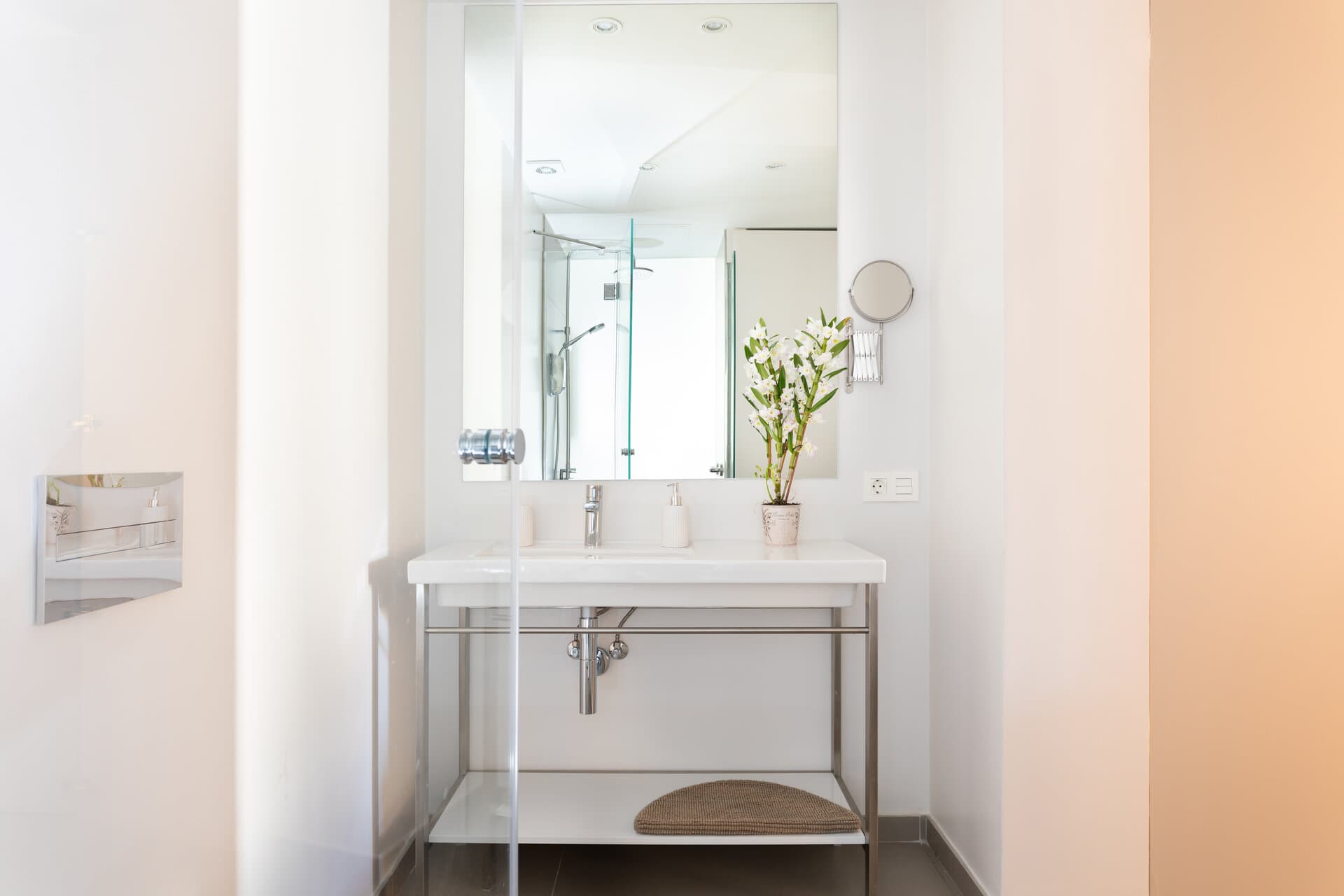 Loft 2H Deluxe Edition — photo 17